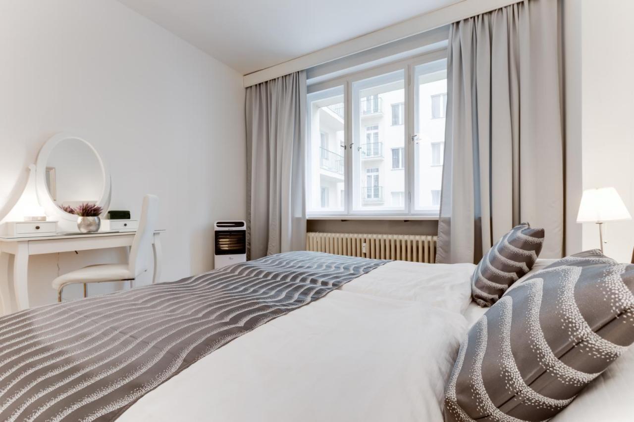 Exclusive Riverside Apartment In The Heart Of Prag Eksteriør billede