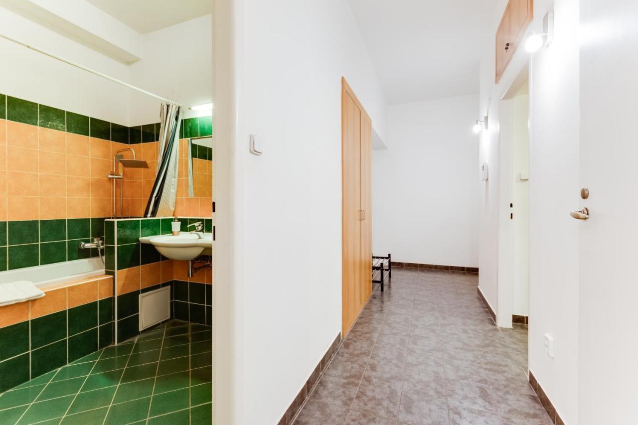 Exclusive Riverside Apartment In The Heart Of Prag Eksteriør billede