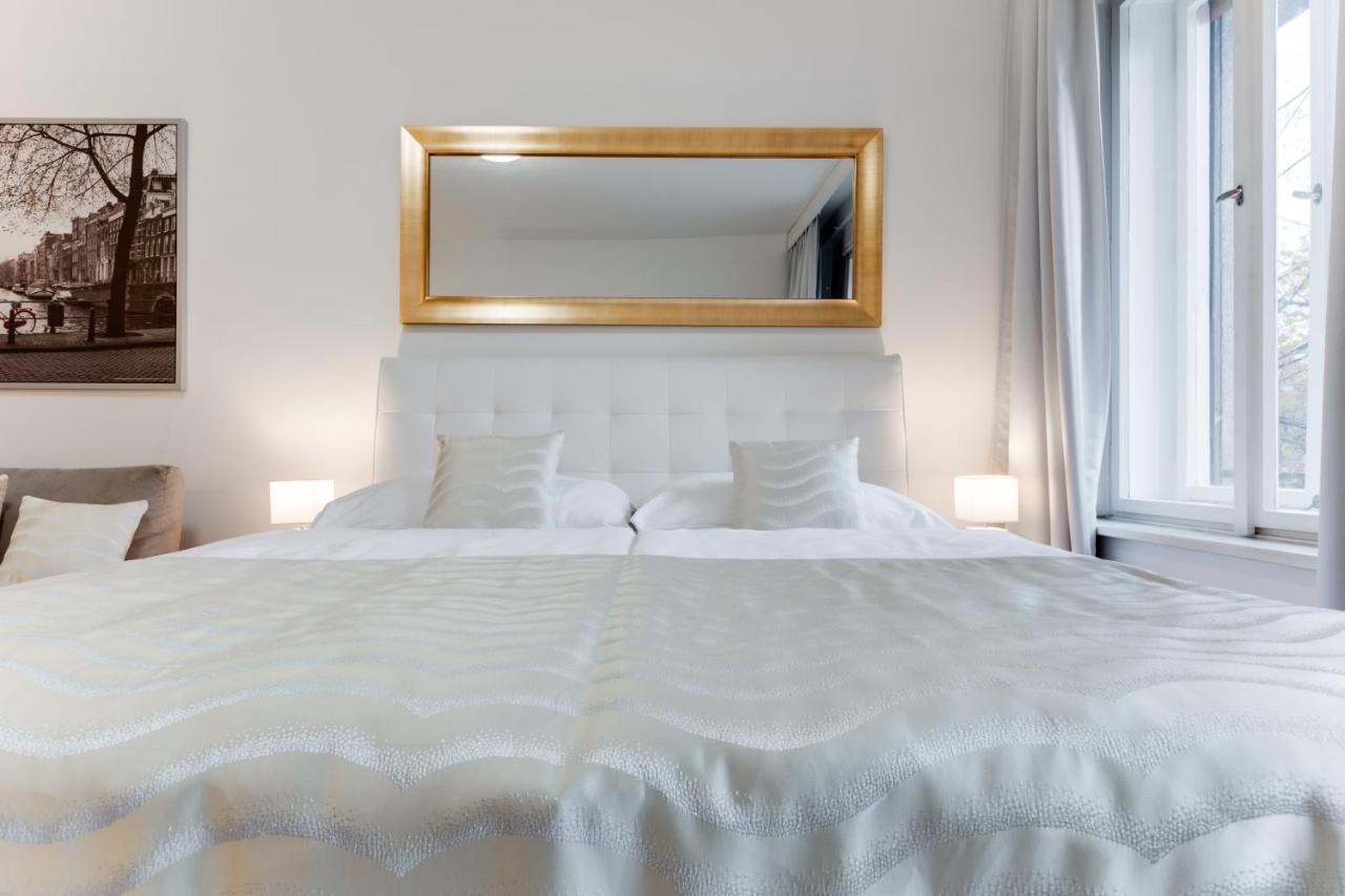 Exclusive Riverside Apartment In The Heart Of Prag Eksteriør billede